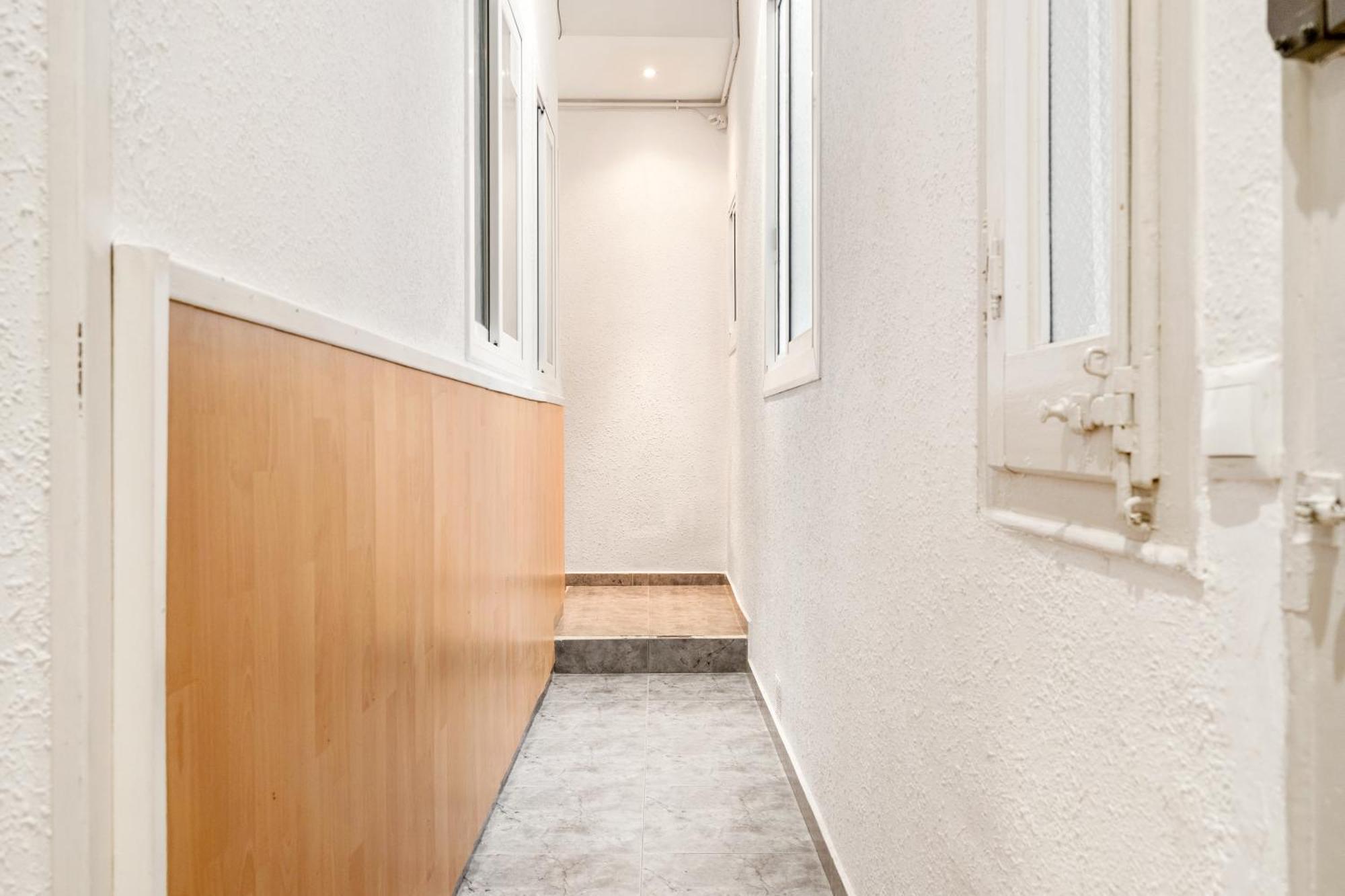 Spacious 5-bedroom In *