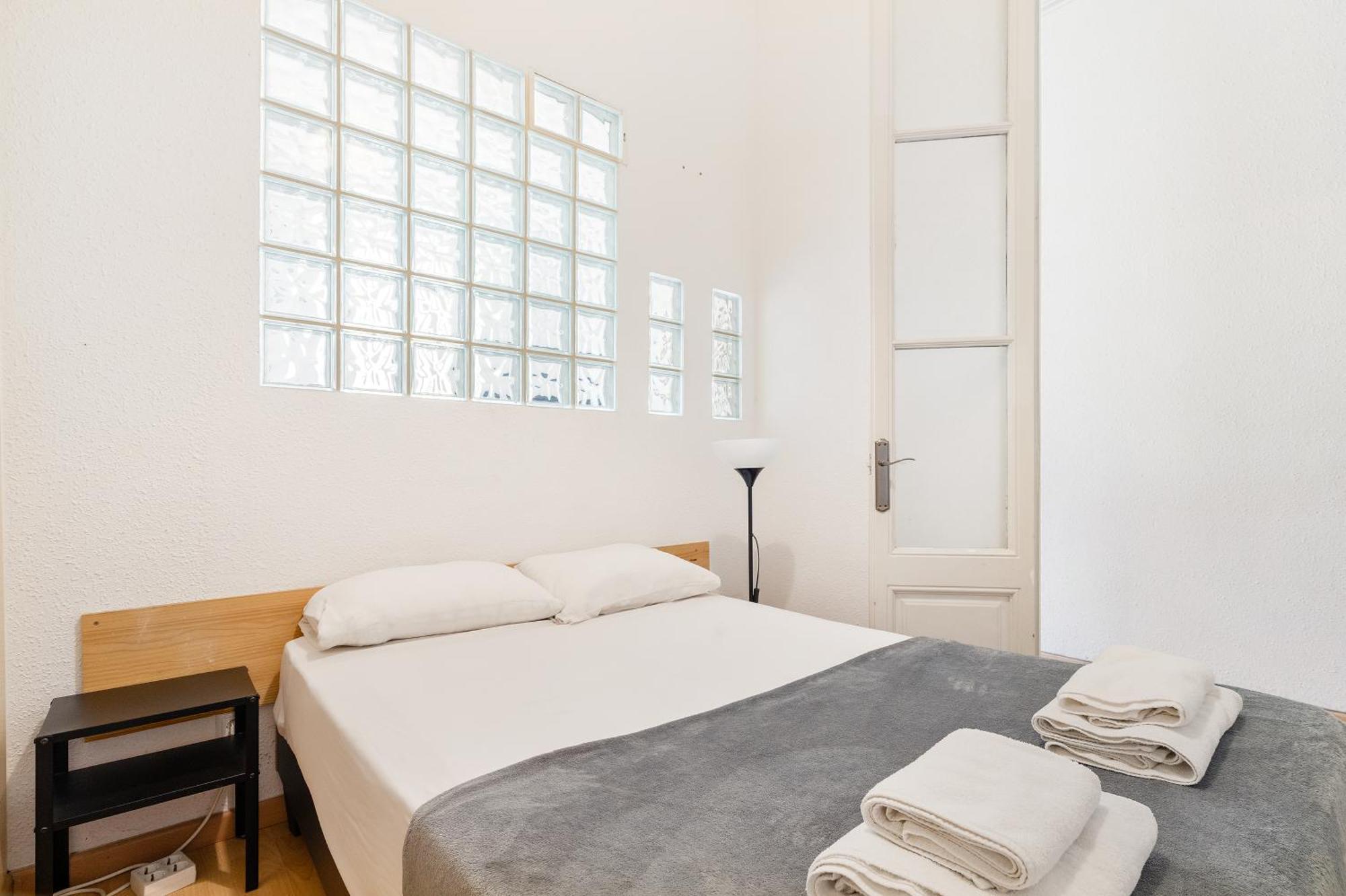 Apartment Spacious 5-bedroom In